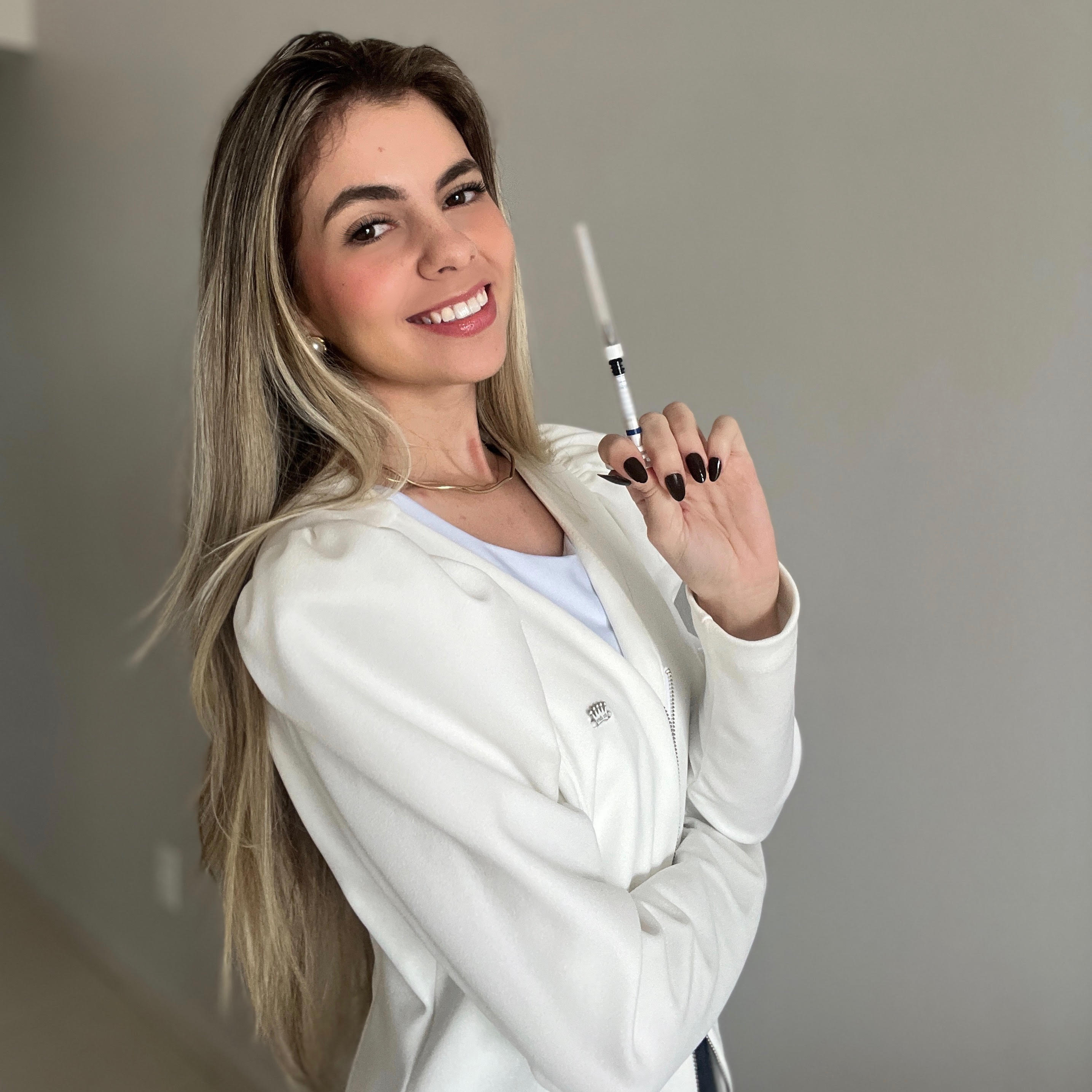 Dra. Larissa Rodrigues — Biomédica Esteta